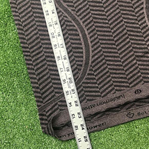 Lululemon Black Cherry Chevron Stripe Racerback Tank Top - Picture 4 of 6